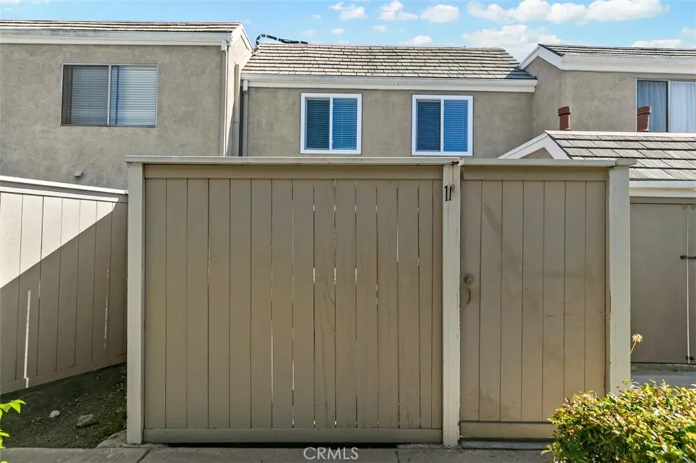 11 Rosemary #20 Irvine, CA 92604