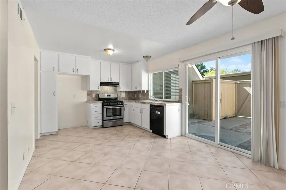 11 Rosemary #20 Irvine, CA 92604