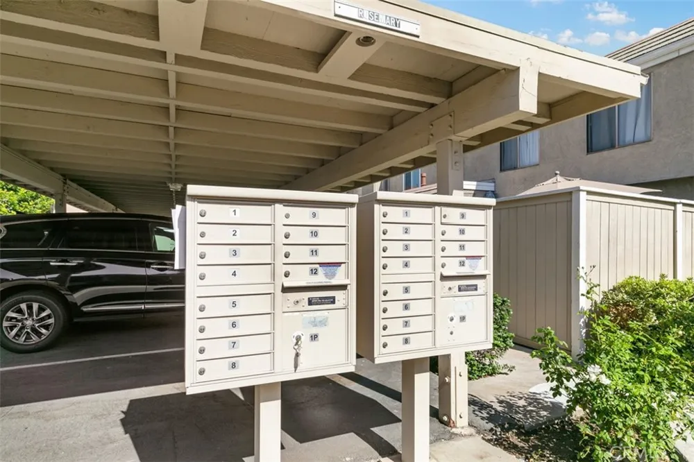 11 Rosemary #20 Irvine, CA 92604