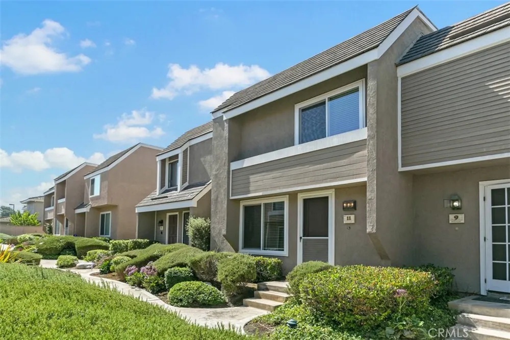 11 Rosemary #20 Irvine, CA 92604