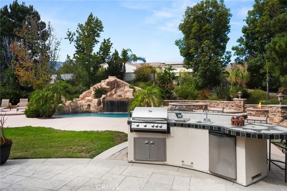 12816 Windstar Rancho Cucamonga, CA 91739