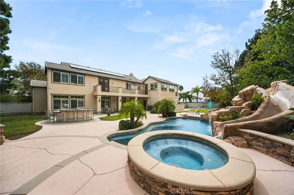 12816 Windstar Rancho Cucamonga, CA 91739