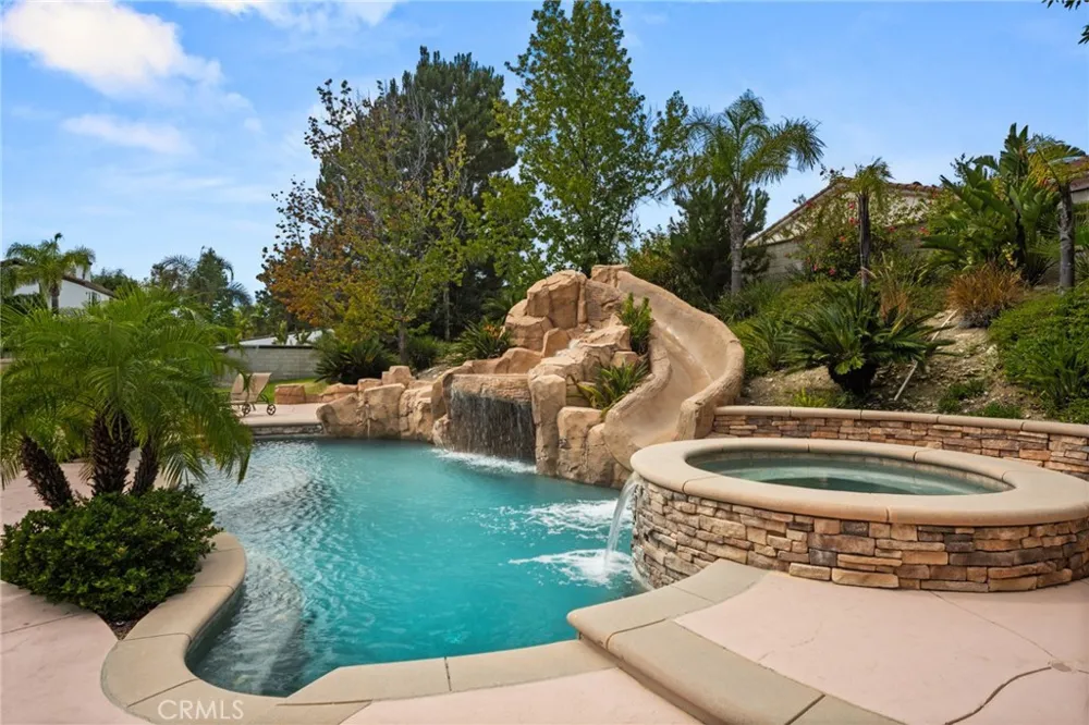 12816 Windstar Rancho Cucamonga, CA 91739