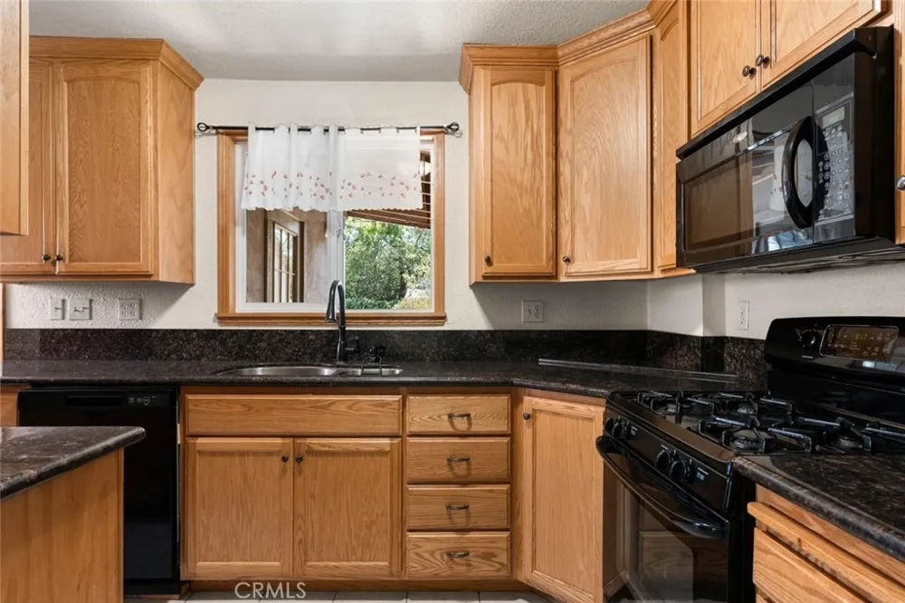 418 W Laurel Street Willows, CA 95988