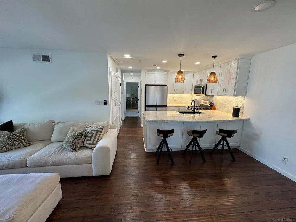 3533 Voyager San Diego, CA 92130