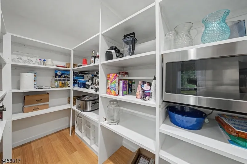 120 E Shawnee Trl Jefferson, NJ 07849