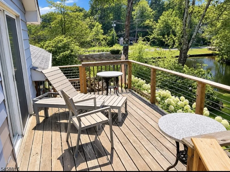 120 E Shawnee Trl Jefferson, NJ 07849
