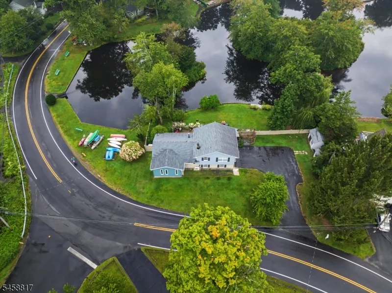 120 E Shawnee Trl Jefferson, NJ 07849
