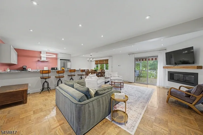 120 E Shawnee Trl Jefferson, NJ 07849