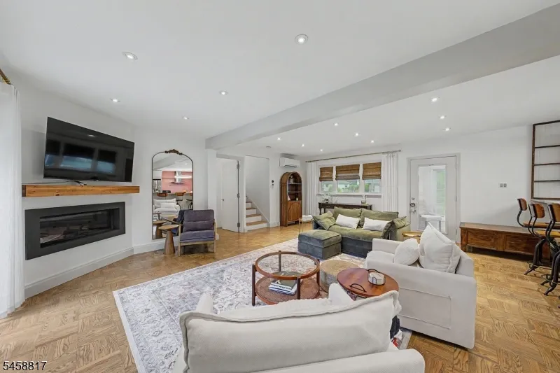 120 E Shawnee Trl Jefferson, NJ 07849