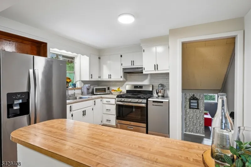 30 James St Montclair, NJ 07042