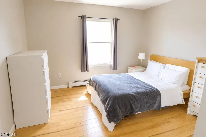 126 Post Ave Lyndhurst, NJ 07071