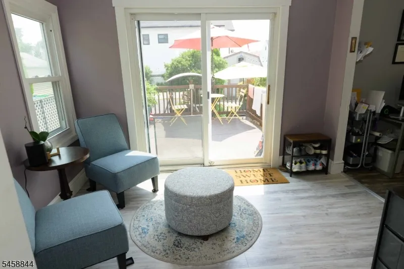 126 Post Ave Lyndhurst, NJ 07071