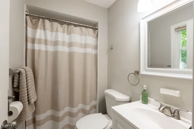 102 Andover Sparta Rd Andover, NJ 07860