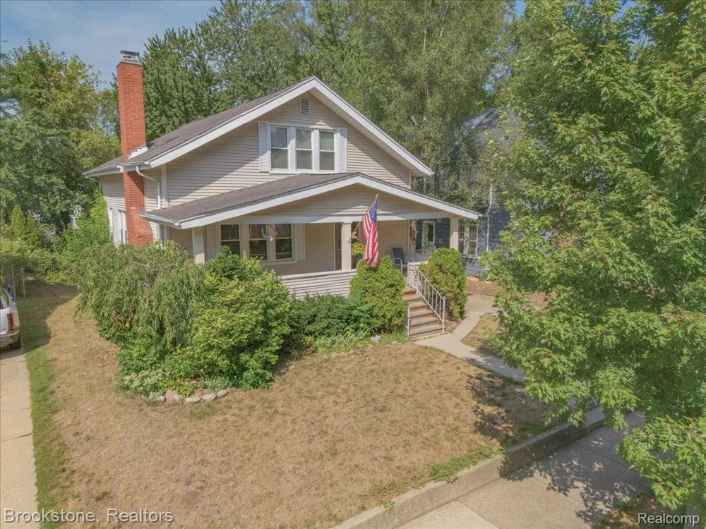 511 Woodcrest Drive Royal Oak City, MI 48067