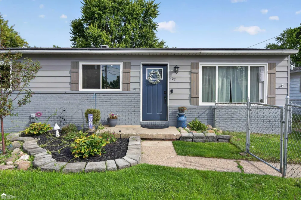 107 E Naldrette Street Durand City, MI 48429