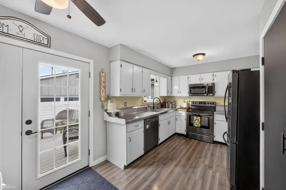 107 E Naldrette Street Durand City, MI 48429