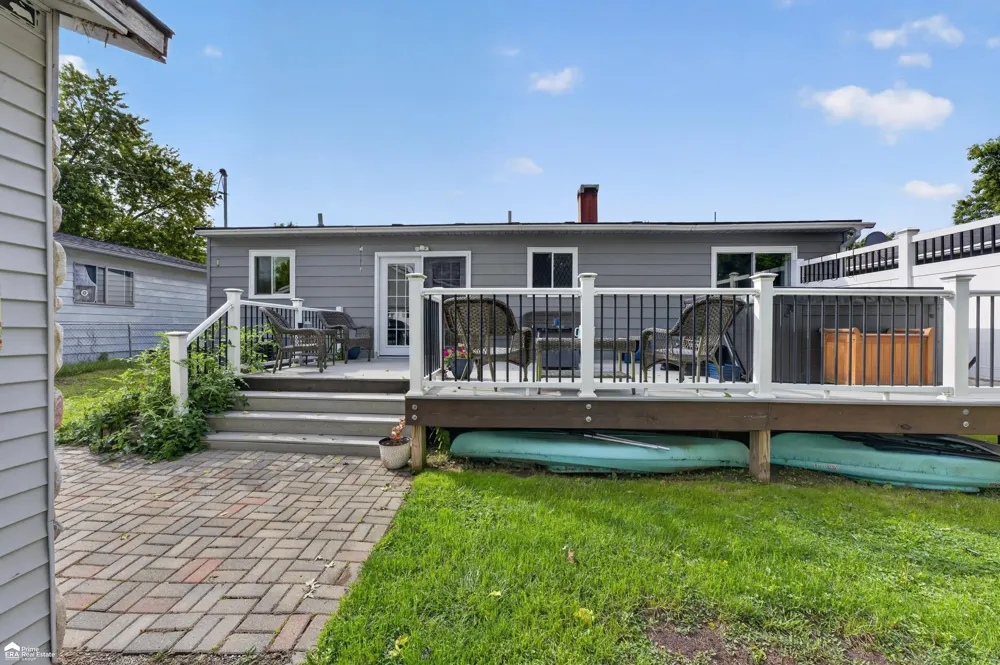 107 E Naldrette Street Durand City, MI 48429