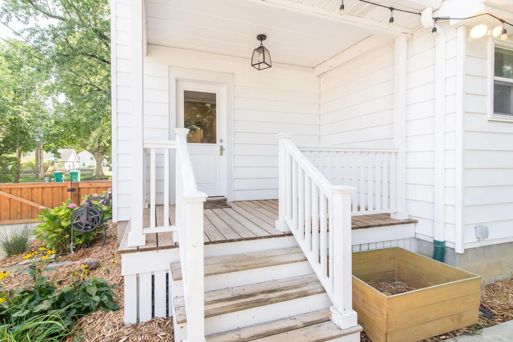 323 Lewis Street Saline City, MI 48176