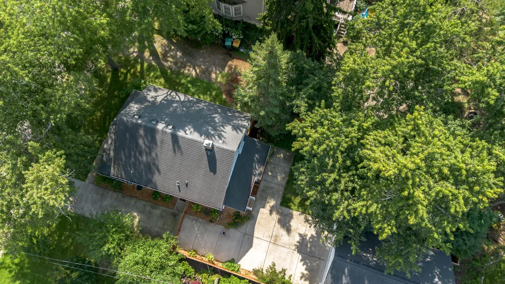 323 Lewis Street Saline City, MI 48176