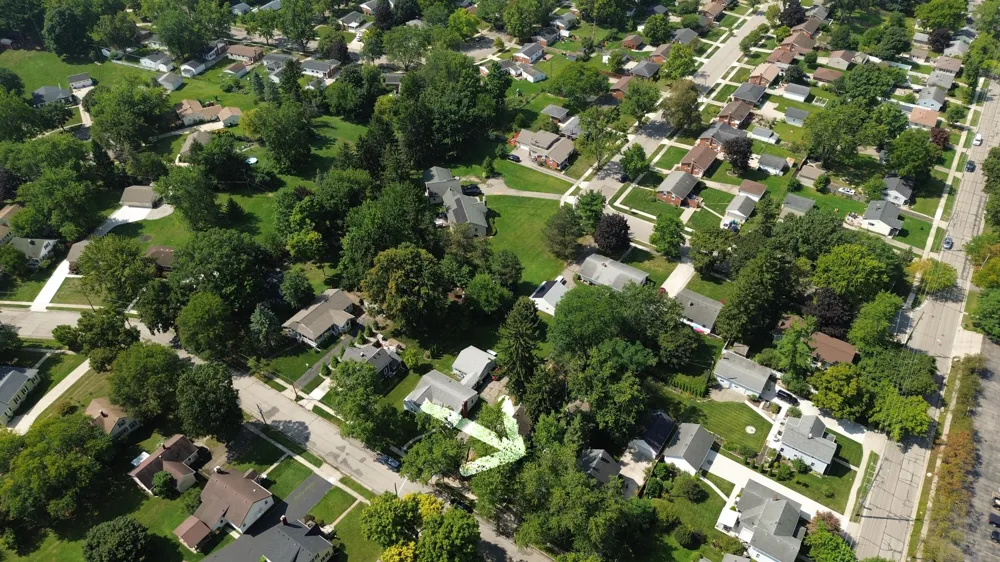 323 Lewis Street Saline City, MI 48176