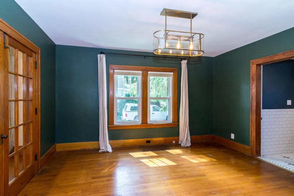 323 Lewis Street Saline City, MI 48176