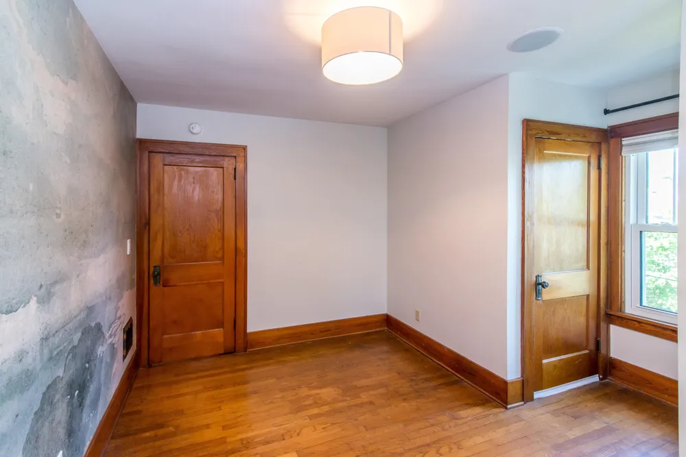 323 Lewis Street Saline City, MI 48176