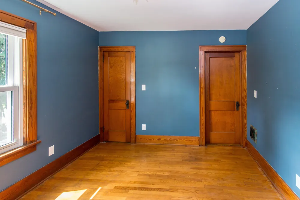 323 Lewis Street Saline City, MI 48176