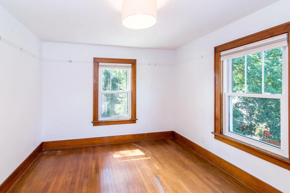 323 Lewis Street Saline City, MI 48176