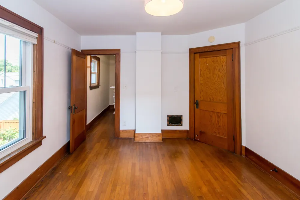 323 Lewis Street Saline City, MI 48176