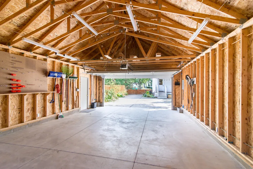 323 Lewis Street Saline City, MI 48176