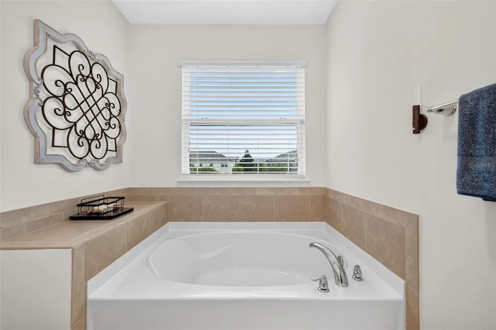12268 TRAILHEAD DRIVE Bradenton, FL 34211