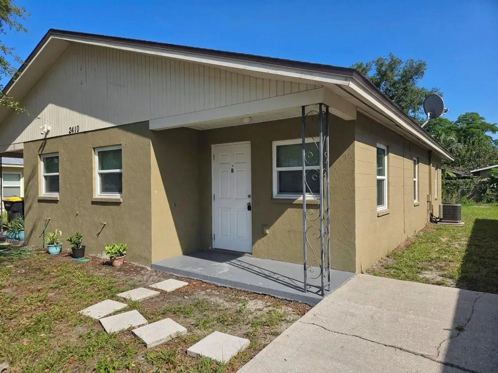 2410 W CYPRESS STREET #B Tampa, FL 33609