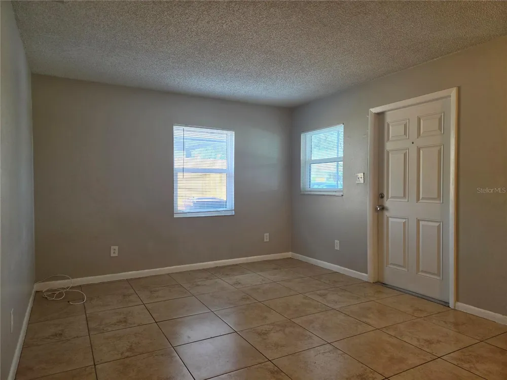 2410 W CYPRESS STREET #B Tampa, FL 33609