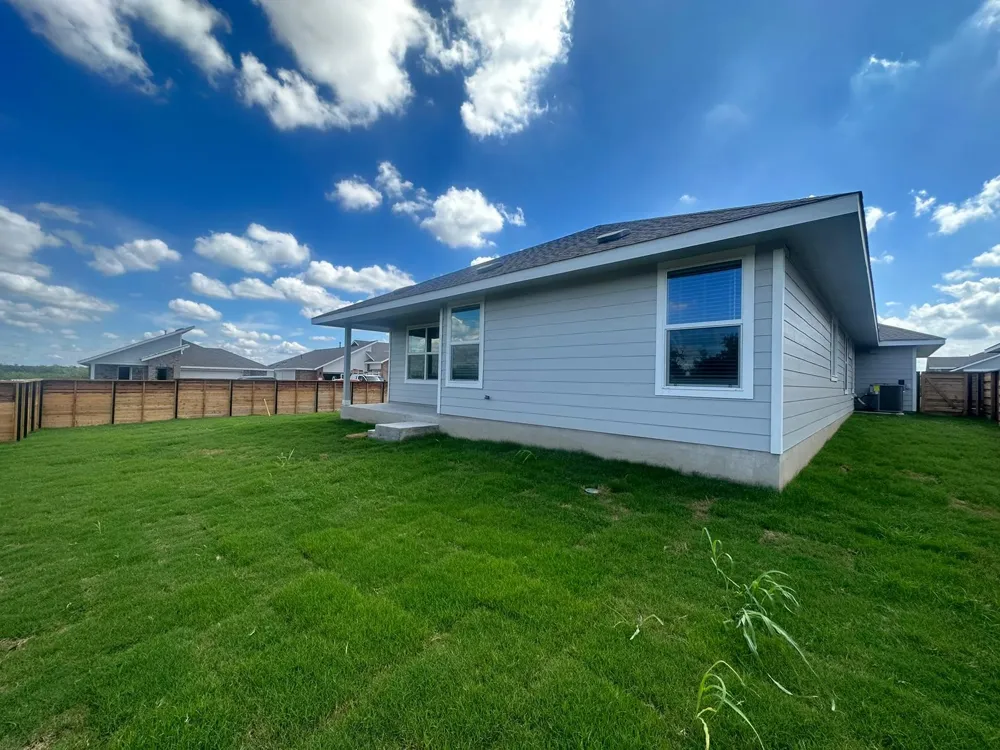100 Tofalla Kyle, TX 78640