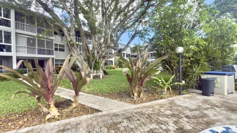 1200 SW 12th Street SW #305