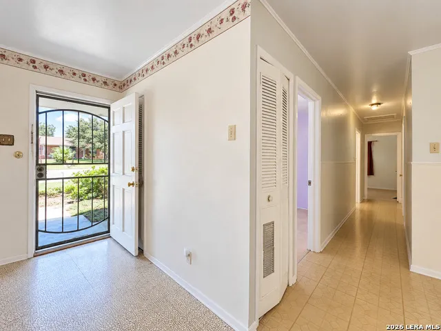 5842 Branch Valley St San Antonio, TX 78242