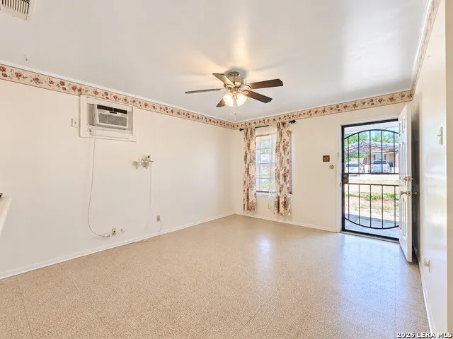 5842 Branch Valley St San Antonio, TX 78242