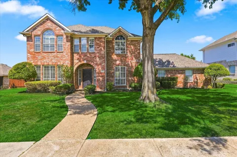 1221 Tralee Lane