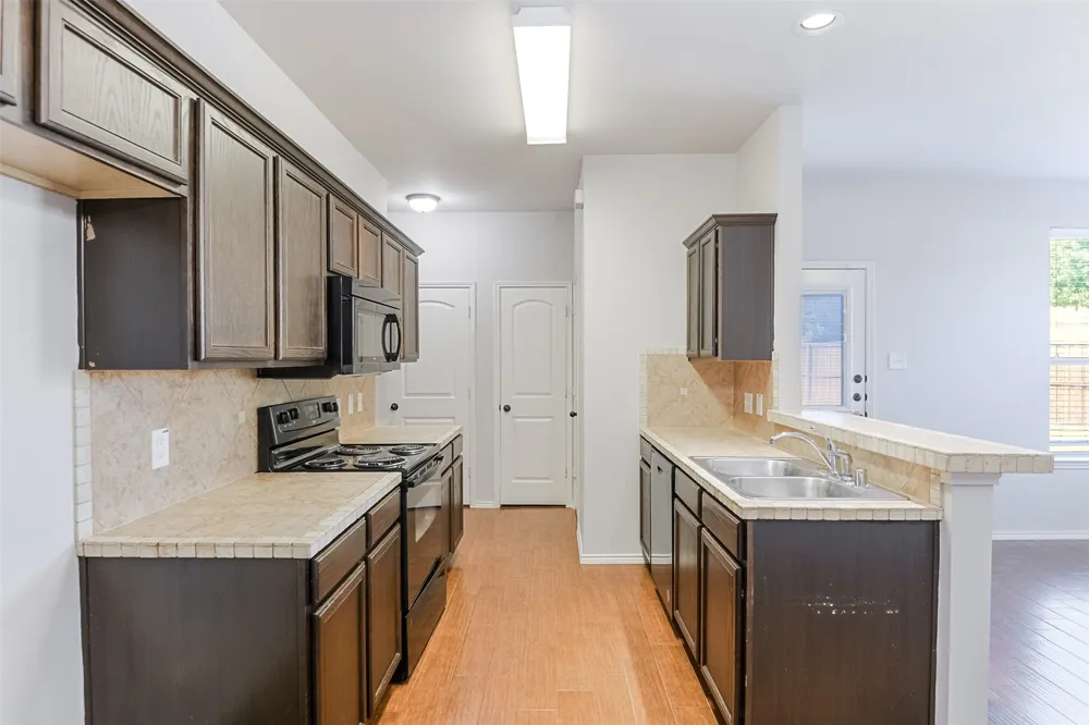 2515 Sedona Street Mansfield, TX 76063