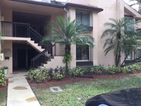 2240 SW 92nd Terrace #2402