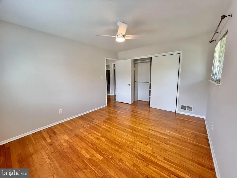 7700 GLENISTER DRIVE Springfield, VA 22152