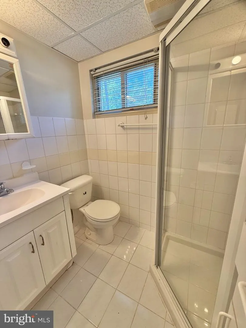 7700 GLENISTER DRIVE Springfield, VA 22152