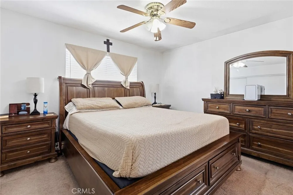 8476 Colorado Riverside, CA 92504