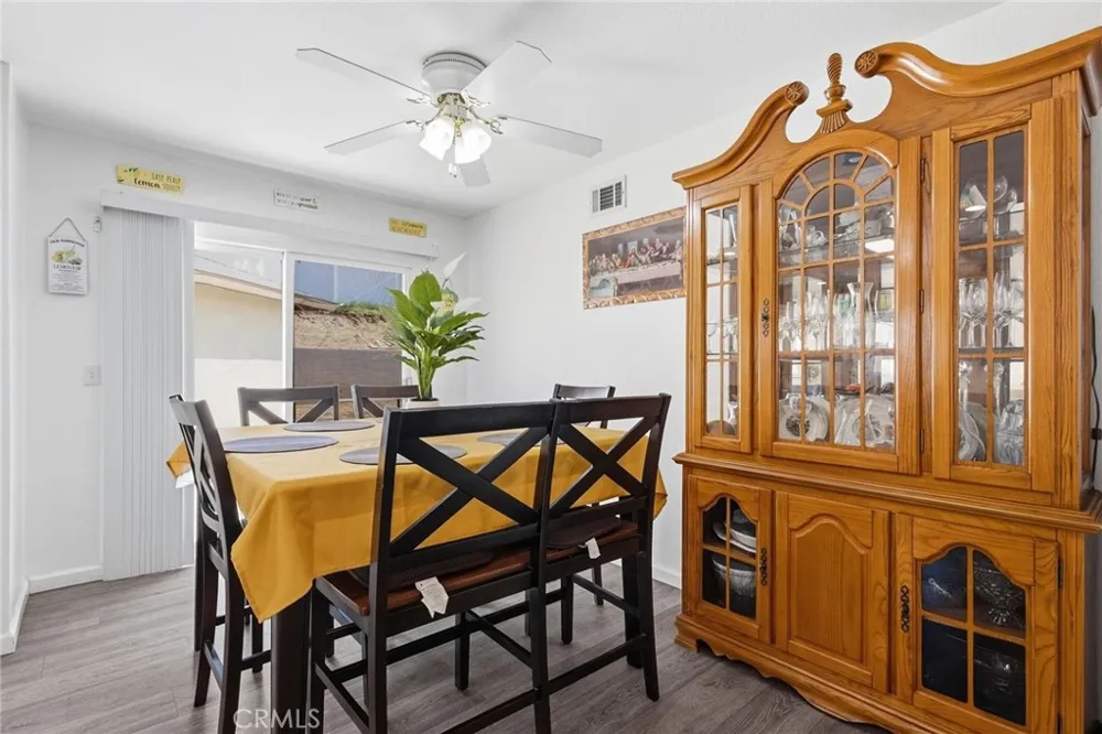 8476 Colorado Riverside, CA 92504