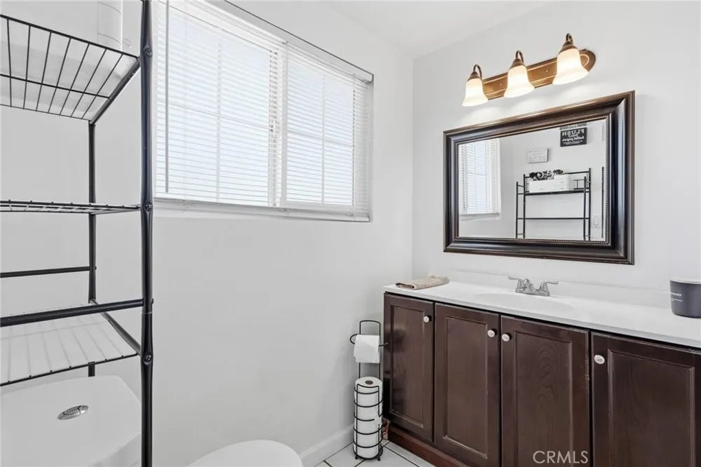 8476 Colorado Riverside, CA 92504