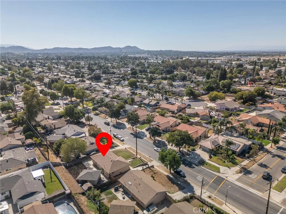 8476 Colorado Riverside, CA 92504