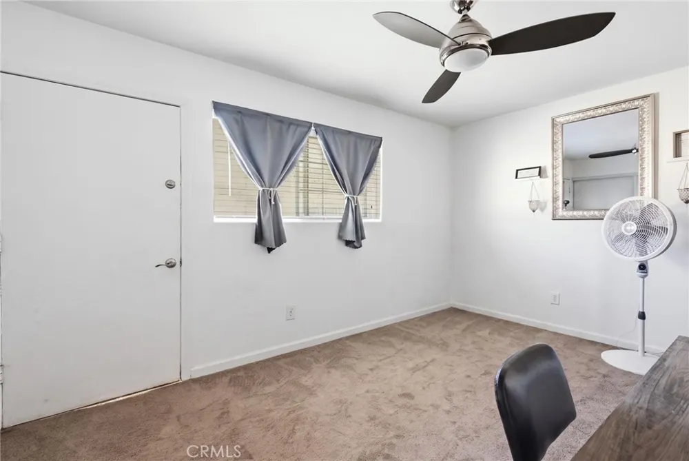 8476 Colorado Riverside, CA 92504