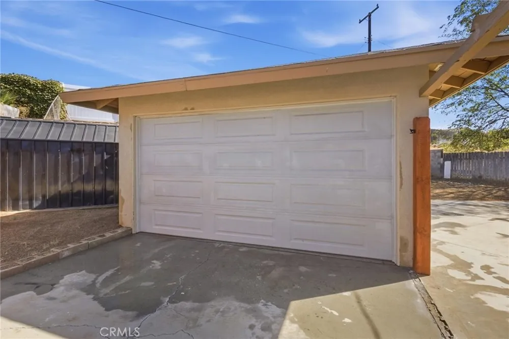 8476 Colorado Riverside, CA 92504
