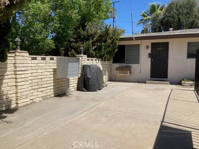 1152 Villa Riverside, CA 92507